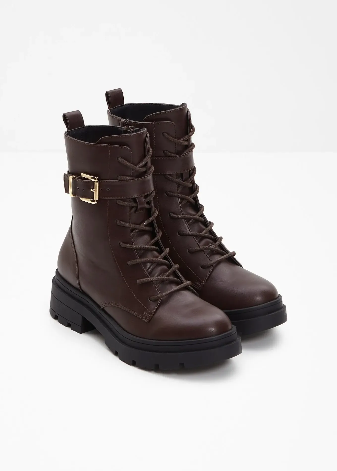 Boots lacées avec boucle