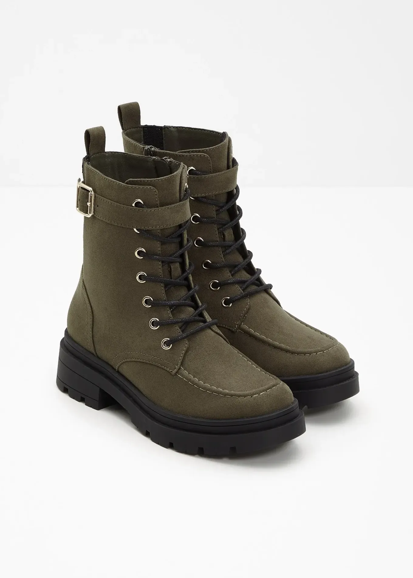 Boots lacées avec boucle