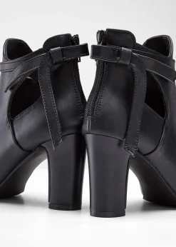 Bottines à découpes