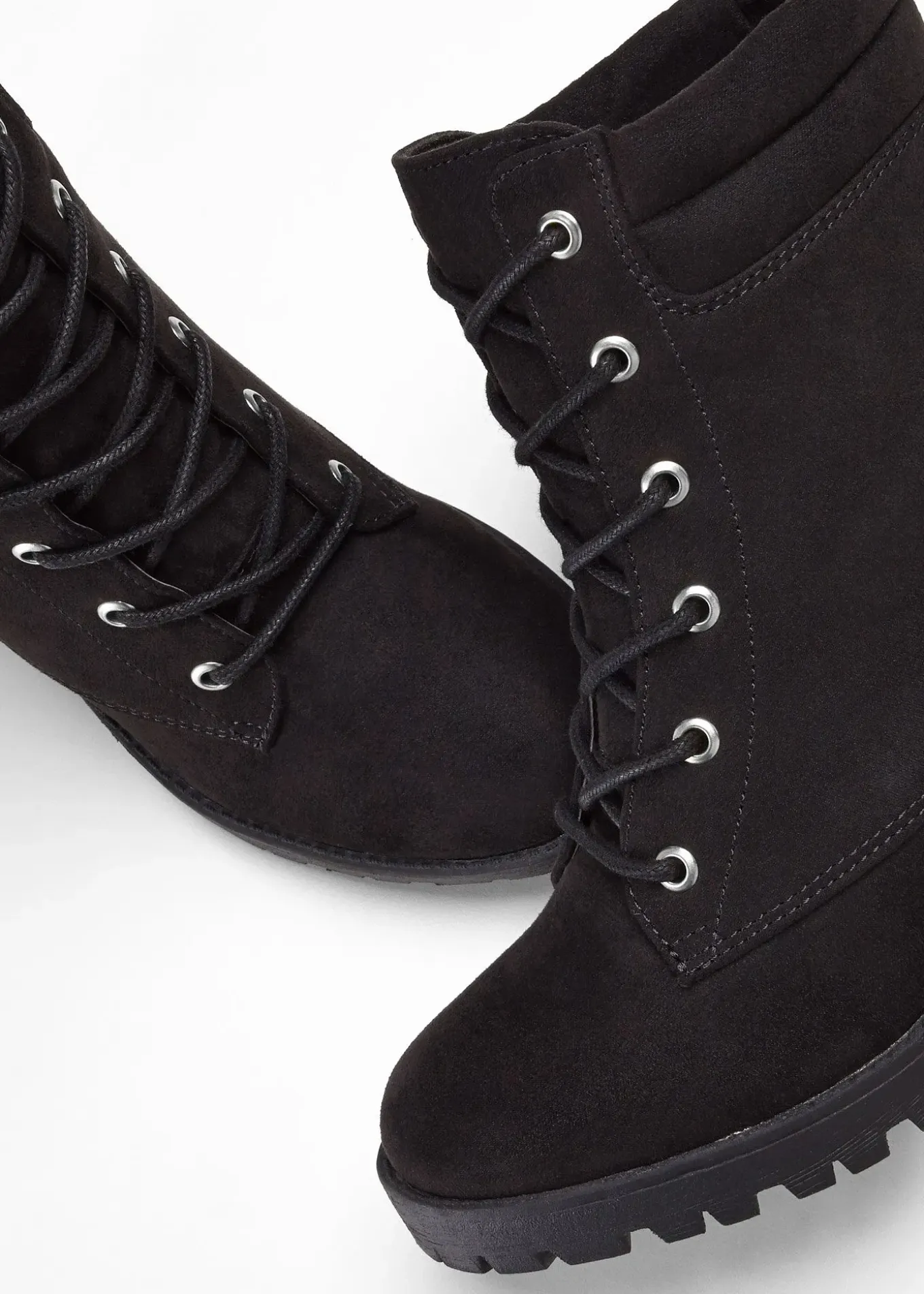 Bottines à lacets et talon carré