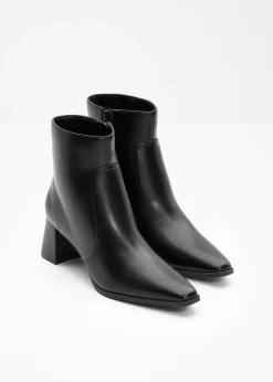 Bottines à talon carré