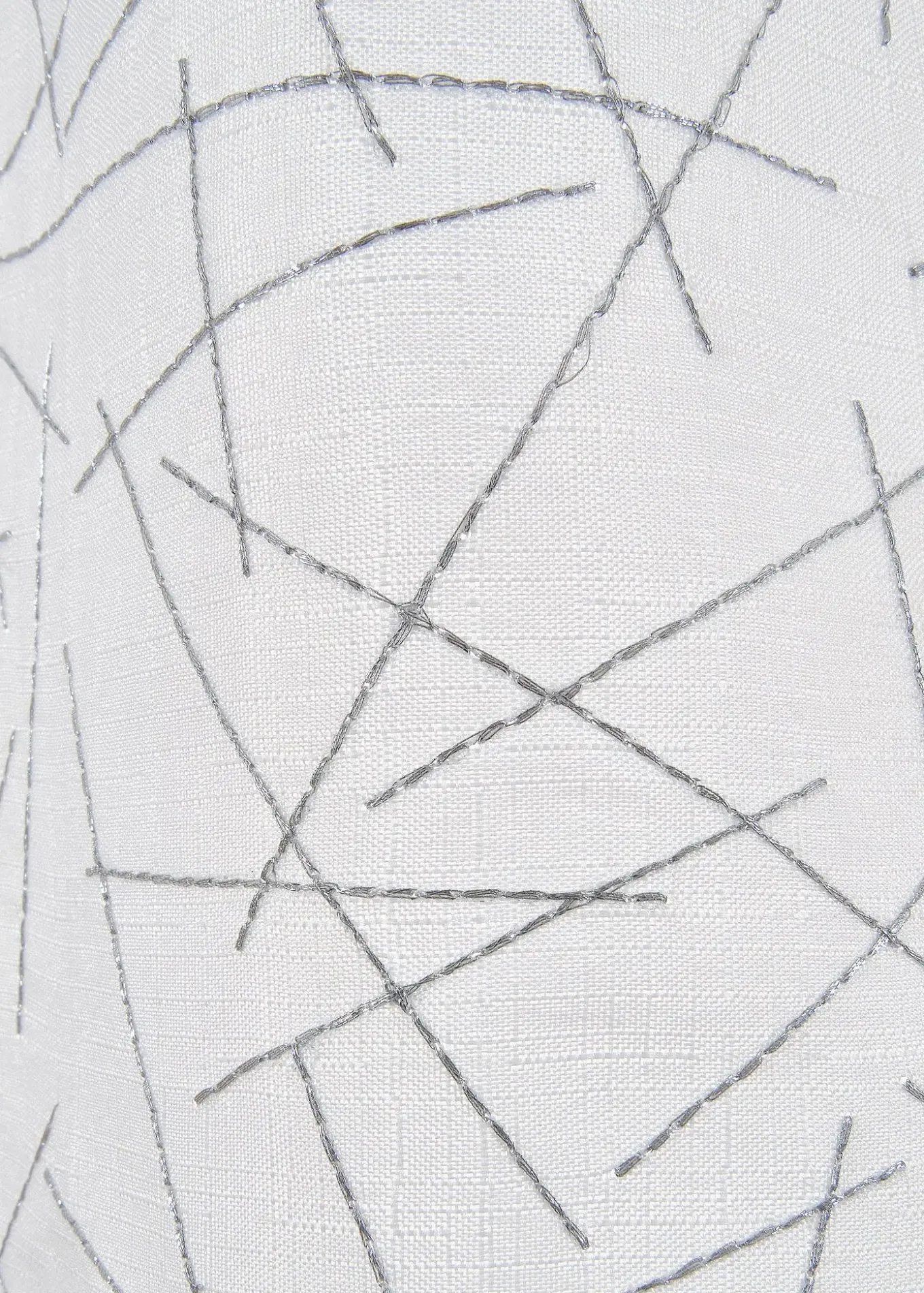 Brise-bise à broderie brillante