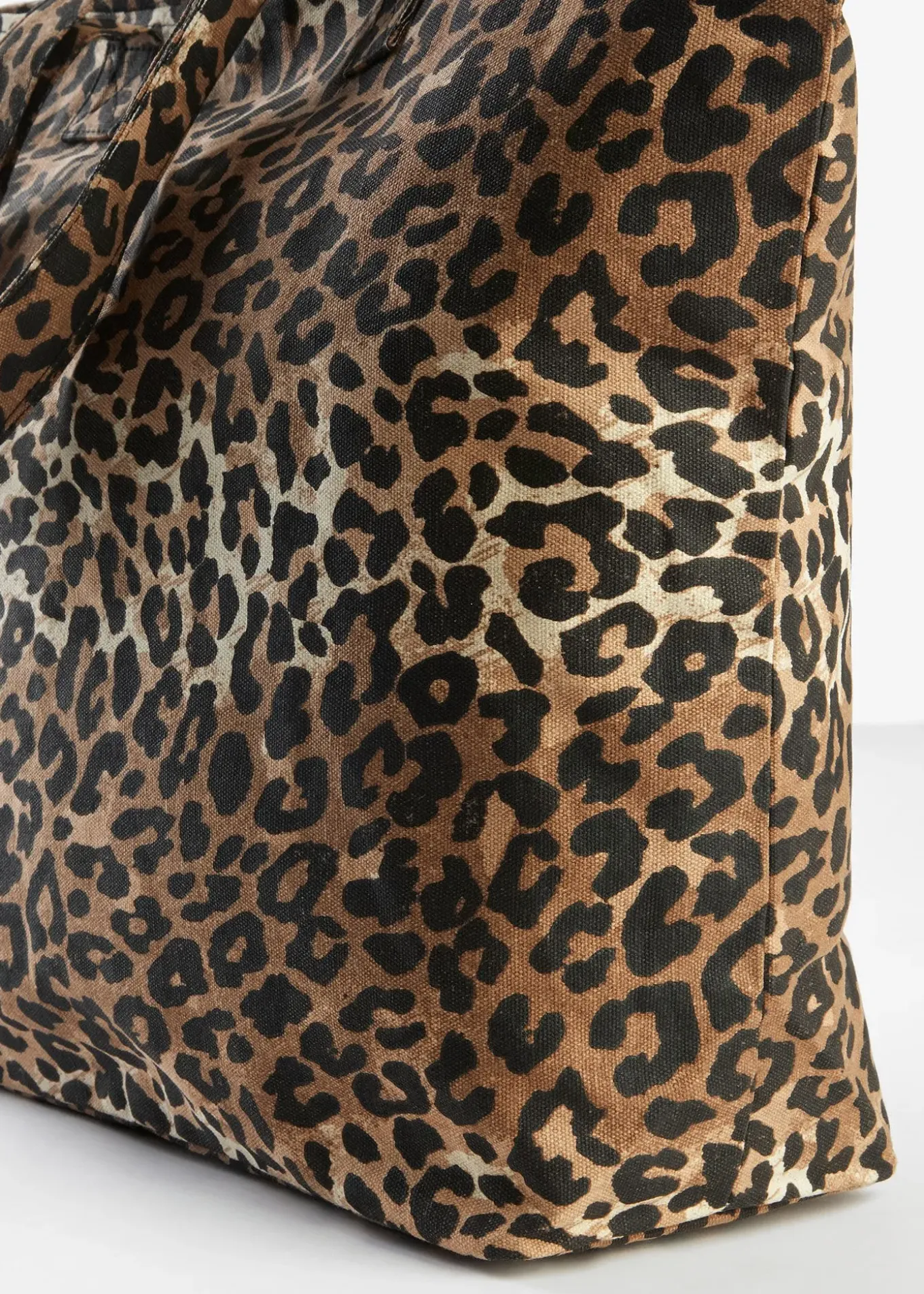 Cabas en toile motif léopard