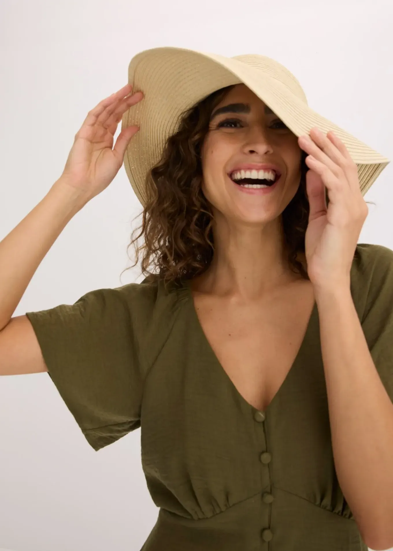 Chapeau de paille en fibre de papier