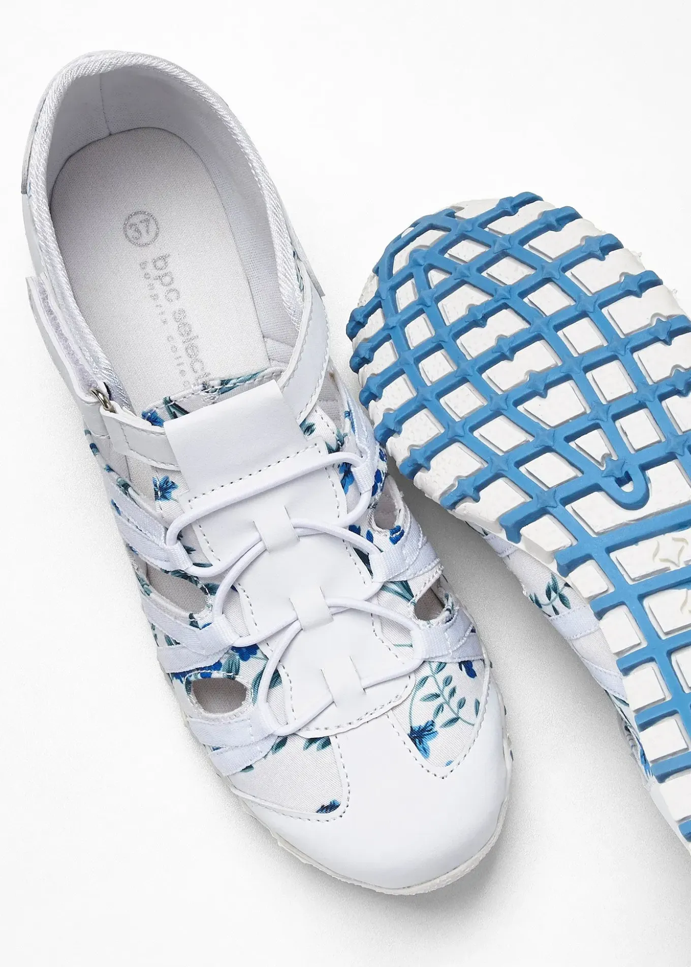 Chaussures à semelle crantée