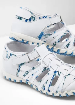 Chaussures à semelle crantée