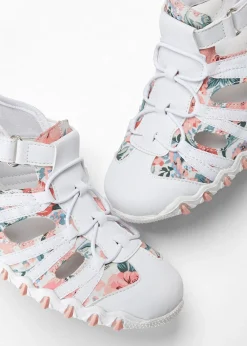 Chaussures à semelle crantée