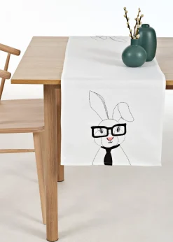 Chemin de table avec broderie de lapins