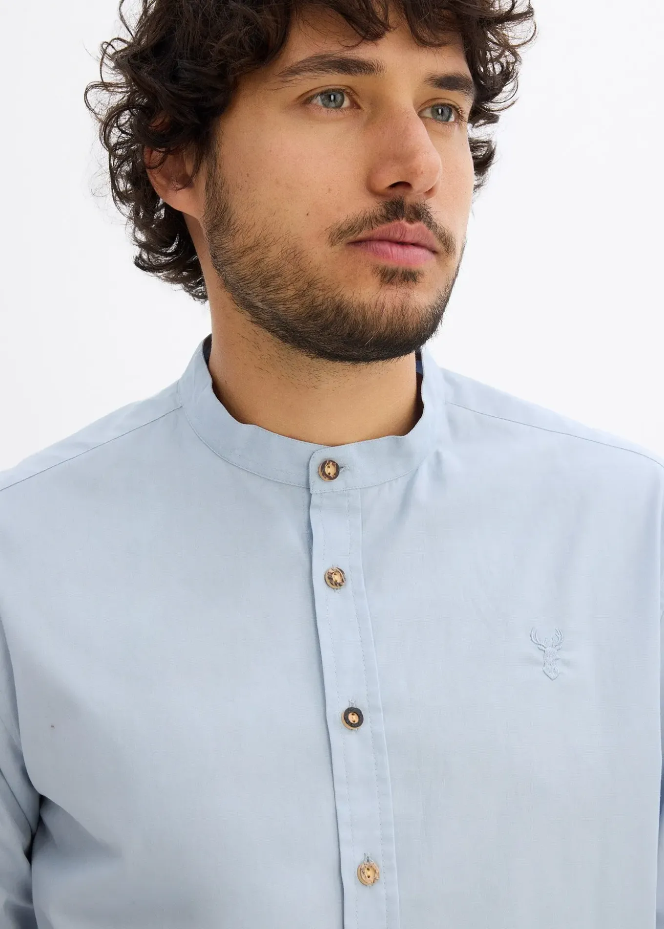 Chemise bavaroise avec manches retroussables