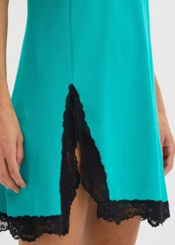 Chemise de nuit courte avec dentelle