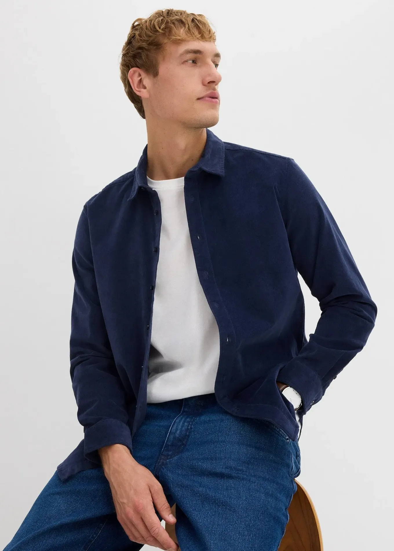 Chemise douce en velours de coton côtelé extensible