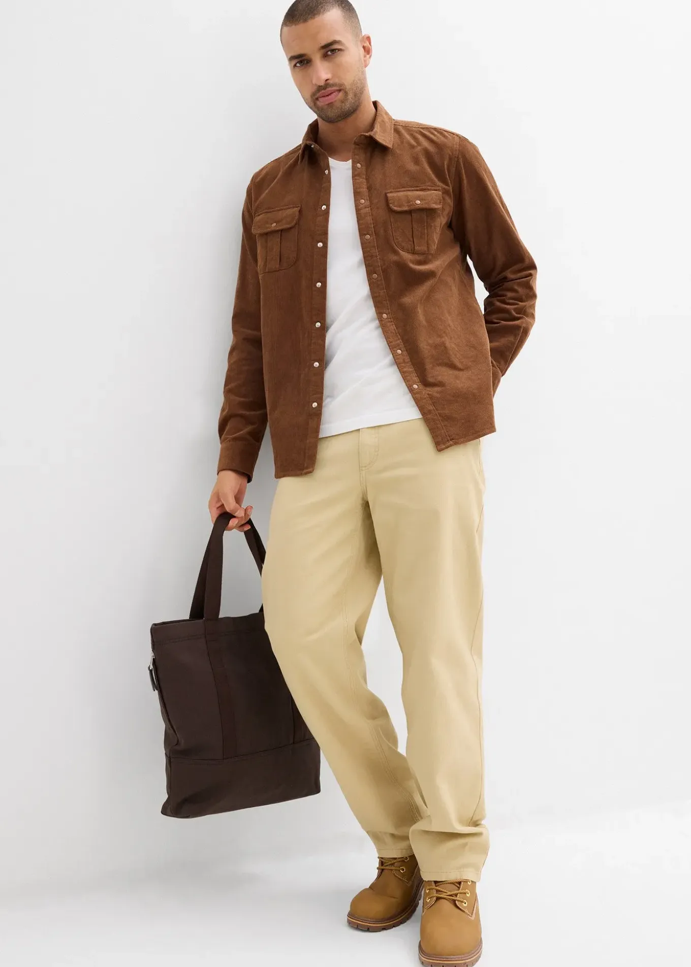 Chemise en velours côtelé de coton extensible