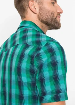 Chemise manches courtes à poches plaquées