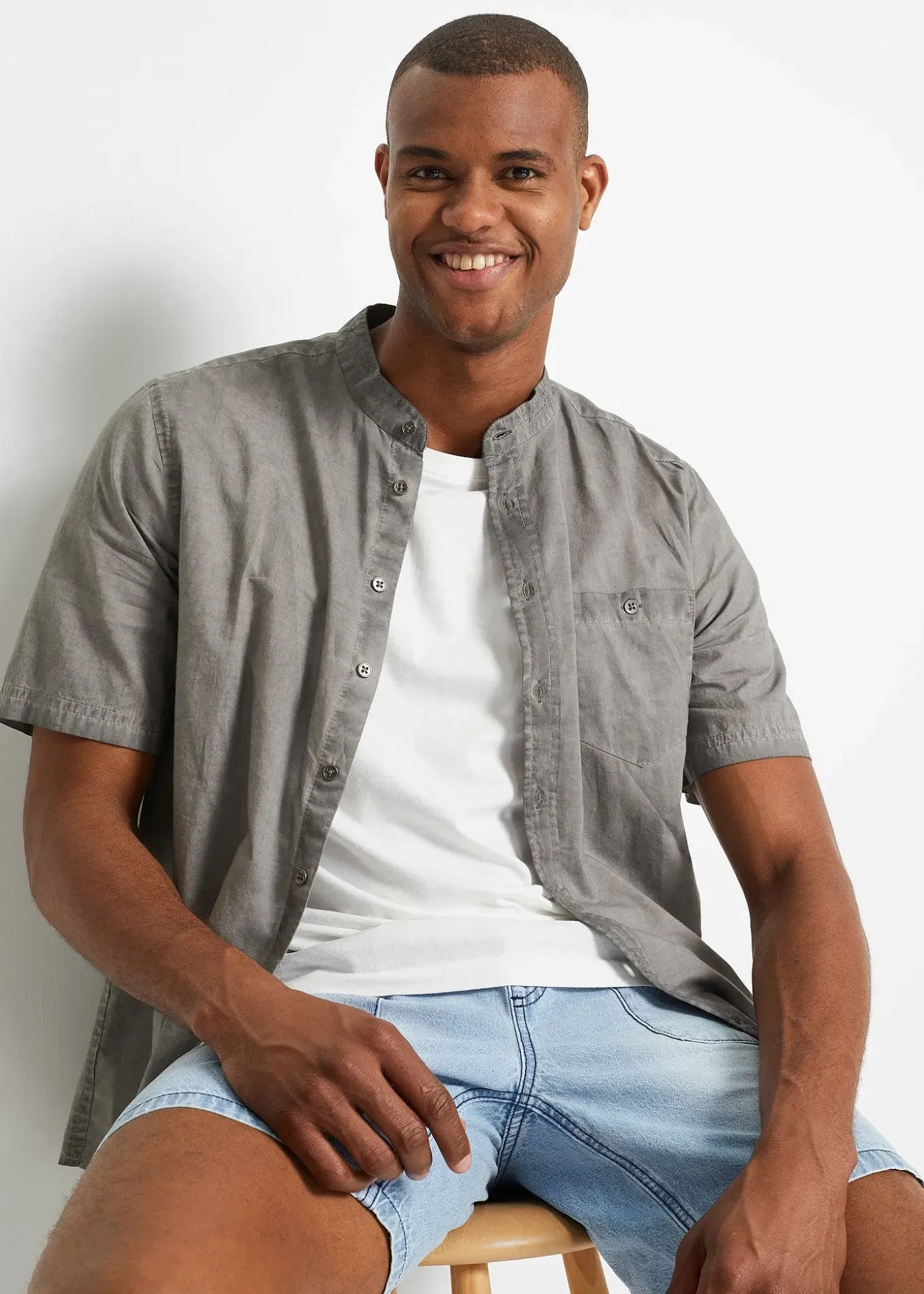 Chemise manches courtes aspect délavé