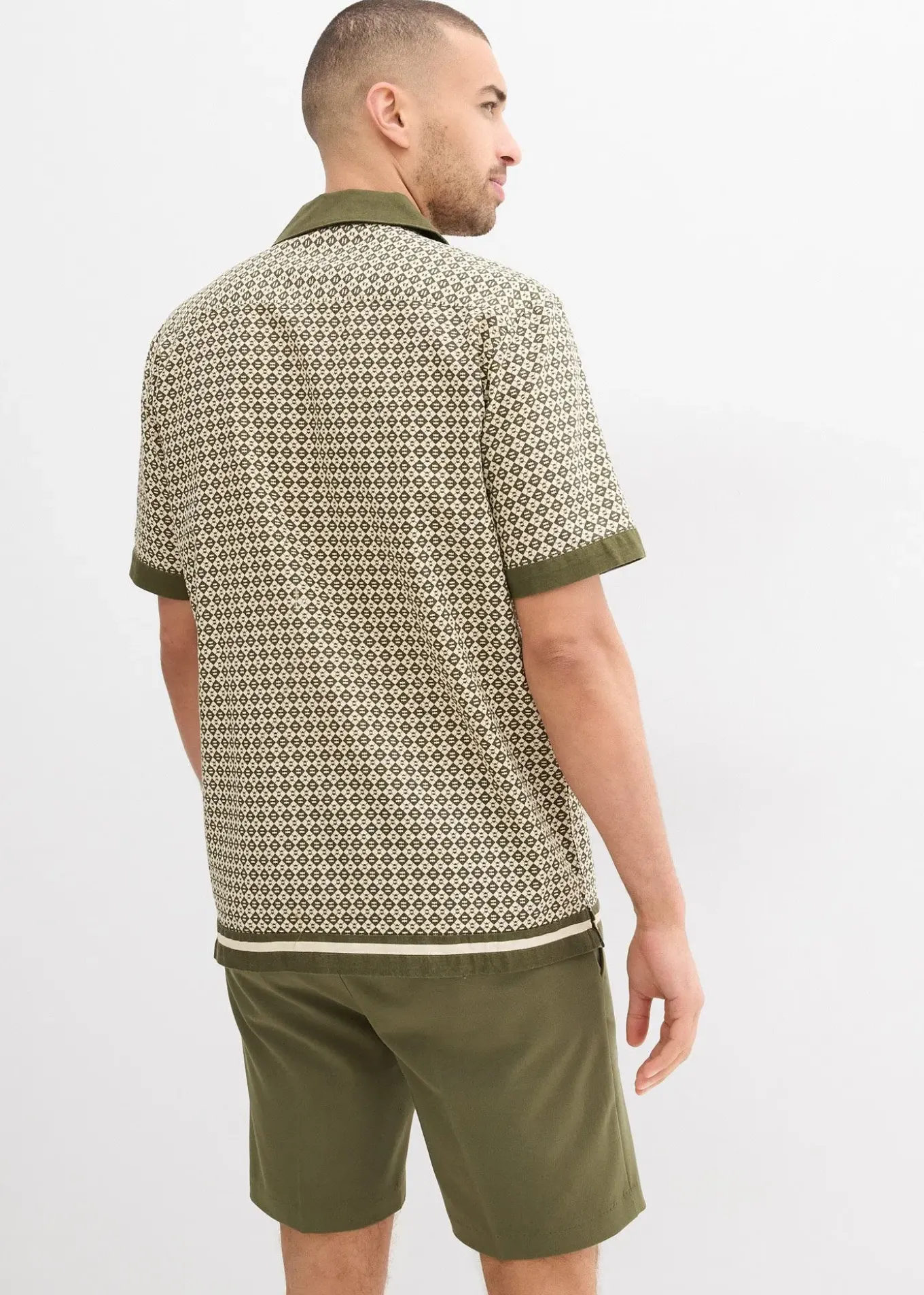 Chemise manches courtes en lin majoritaire