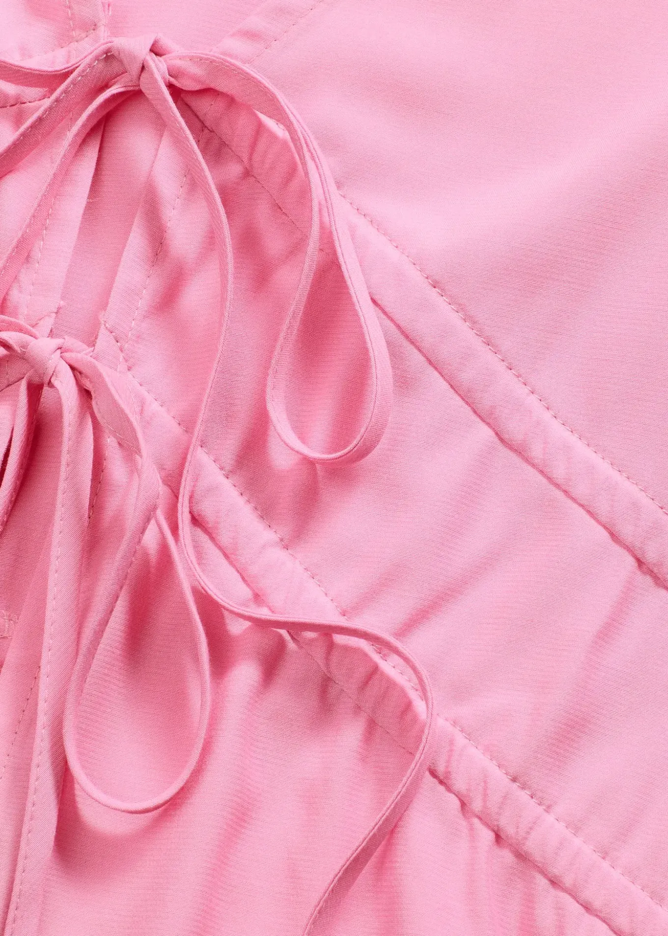 Chemisier à nouettes