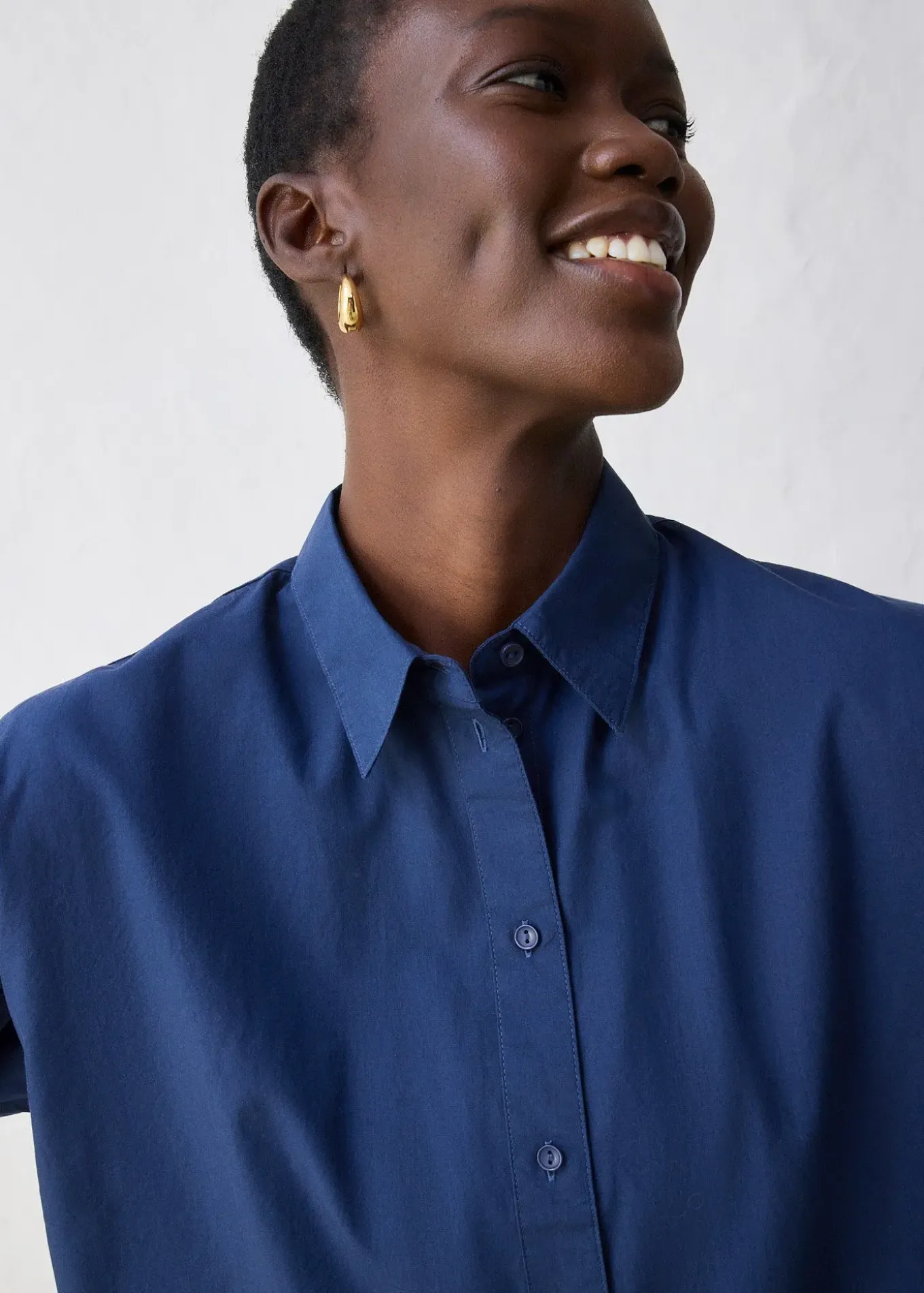 Chemisier court et oversize en coton et soie