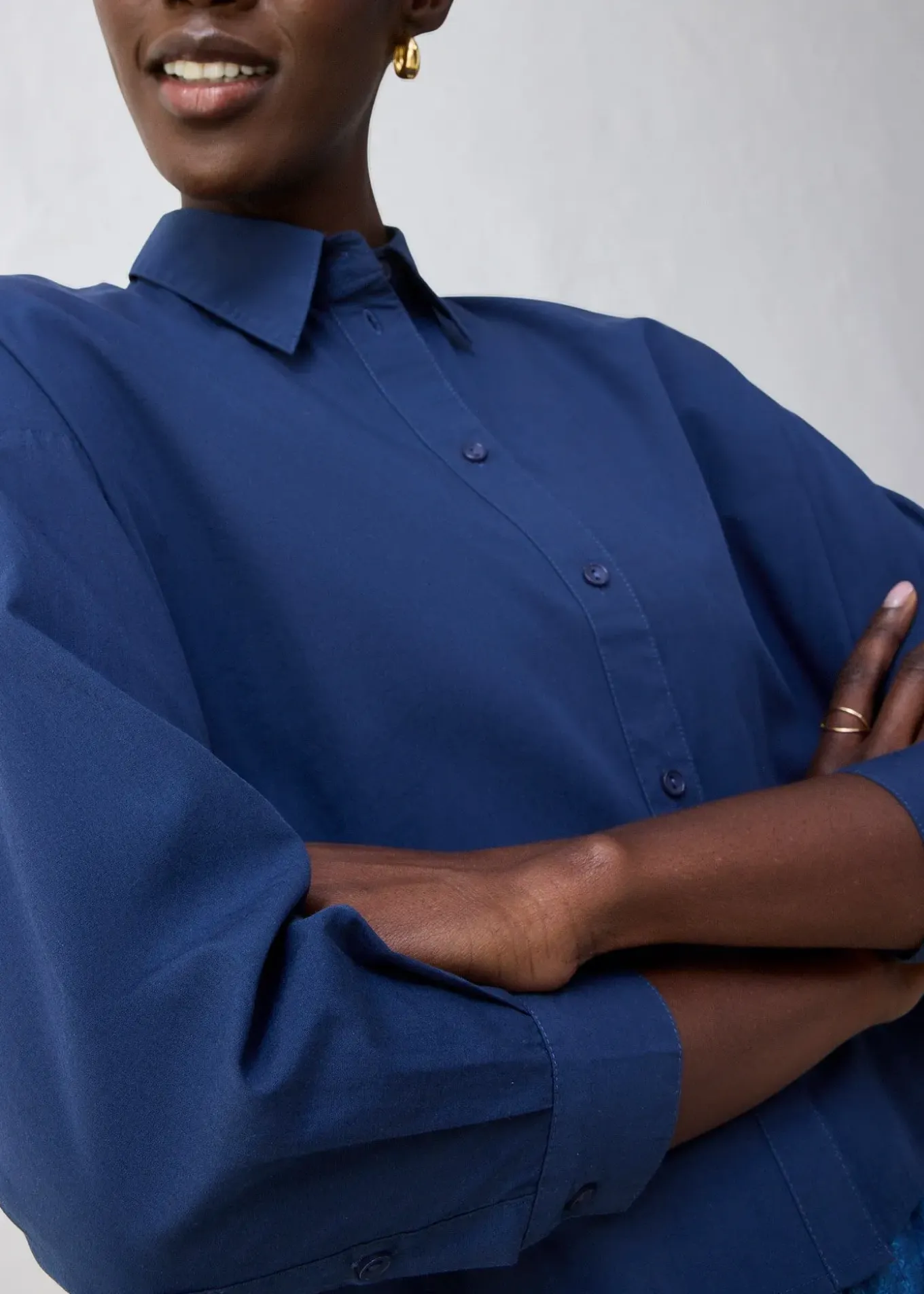 Chemisier court et oversize en coton et soie