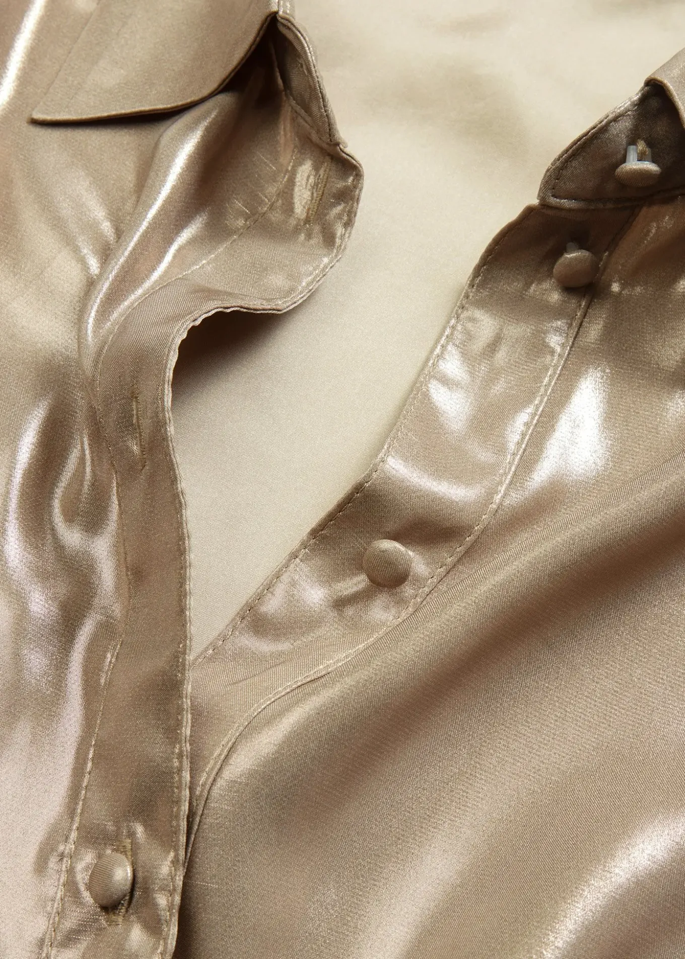 Chemisier en satin brillant