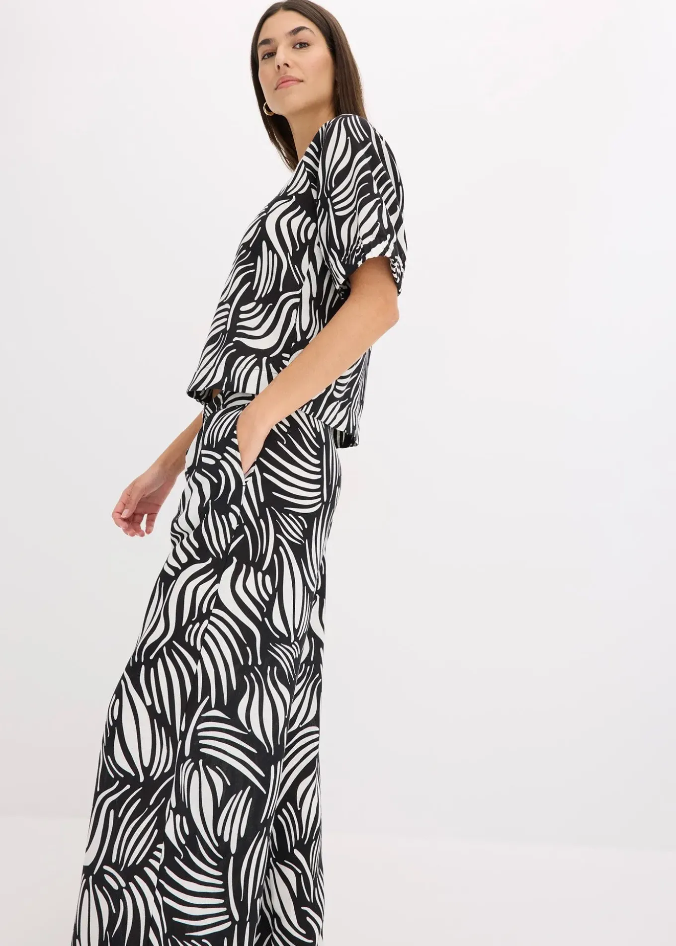 Chemisier manches courtes aspect lin