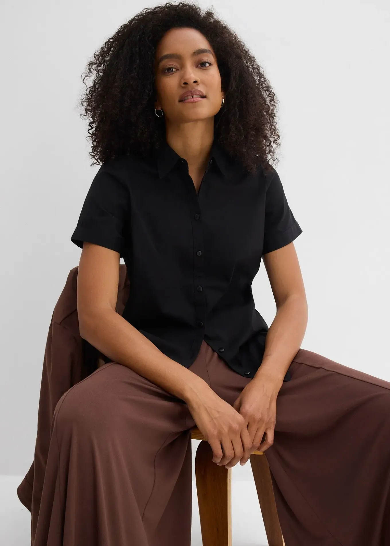 Chemisier manches courtes extensible en coton majoritaire