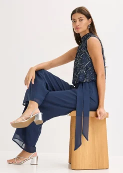 Combinaison brodée de perles