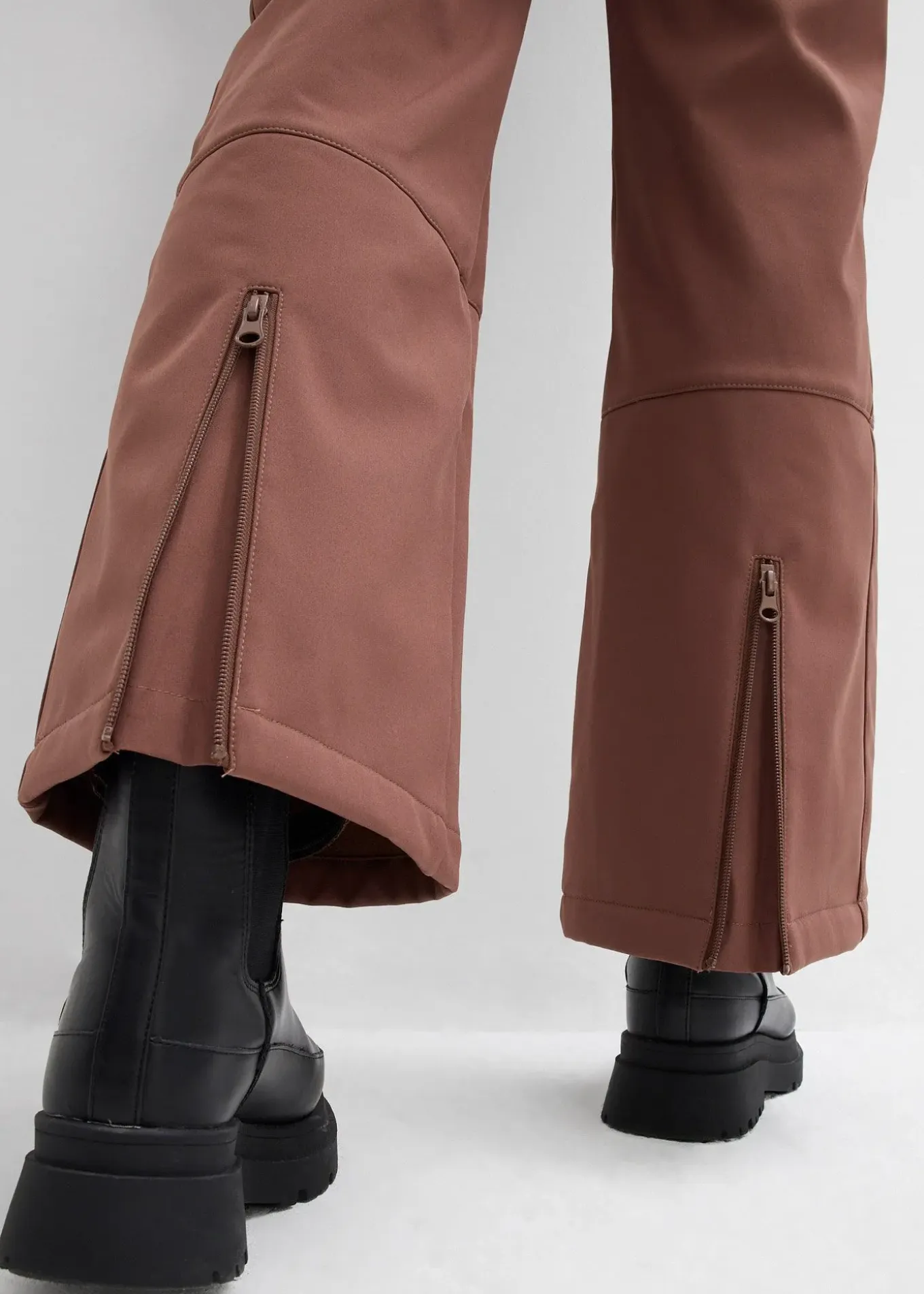 Combinaison de ski rembourrée en softshell déperlant