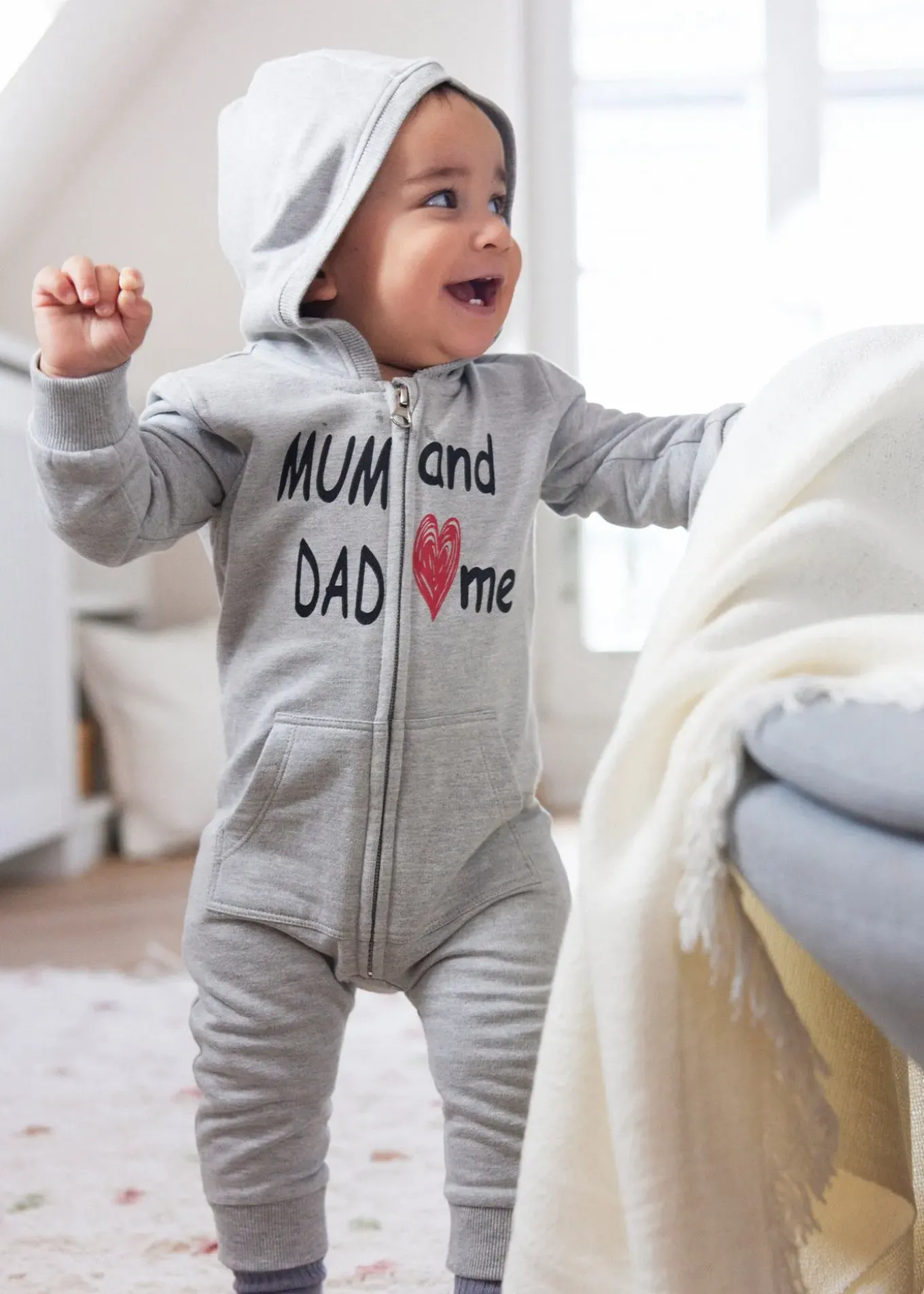 Combinaison sweat entièrement zippée à capuche