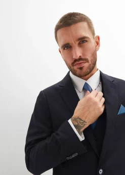 Costume 4 pièces avec gilet et cravate, slim