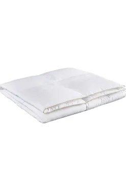 Couette légère toucher duvet