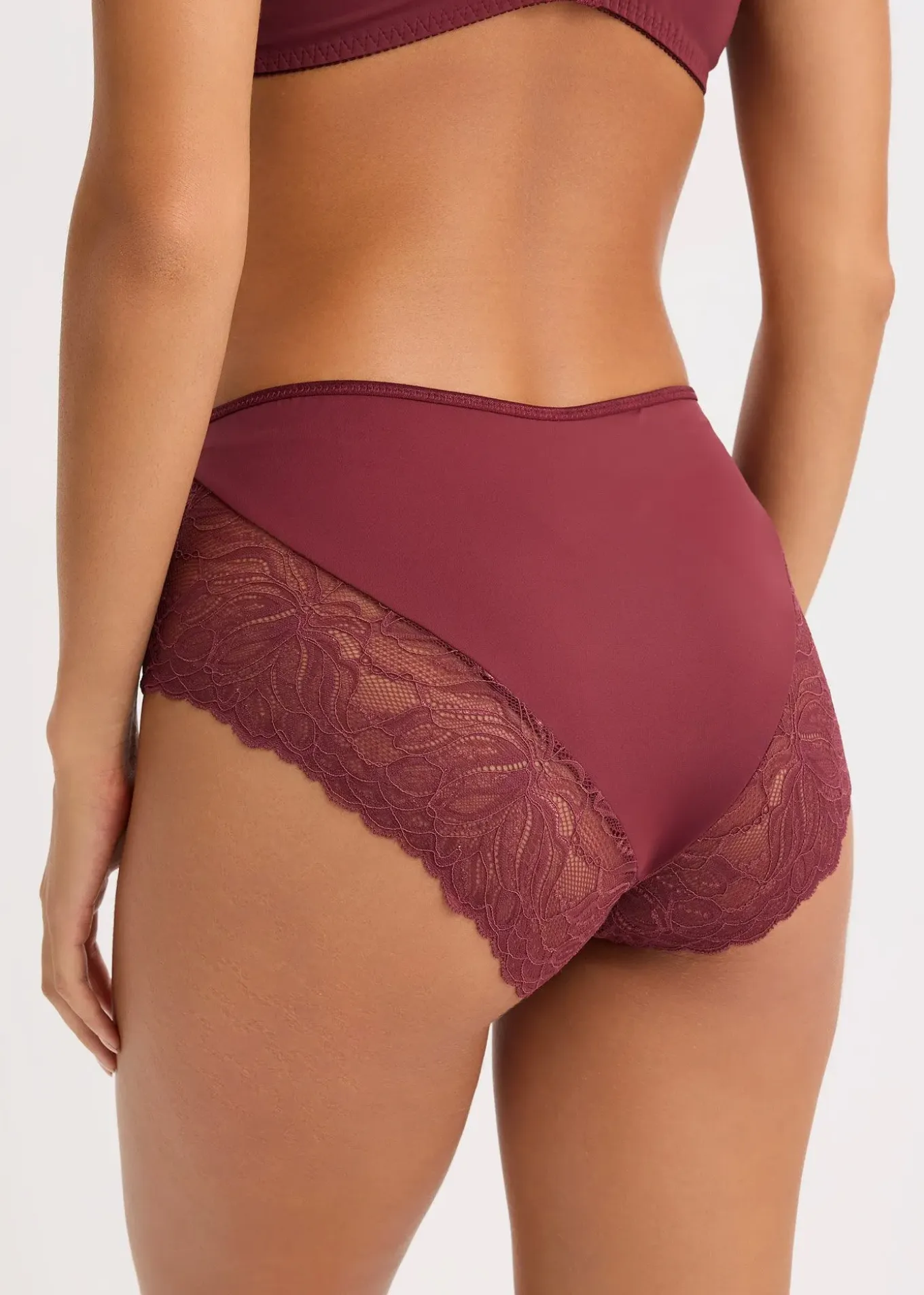 Culotte Maxi avec dentelle