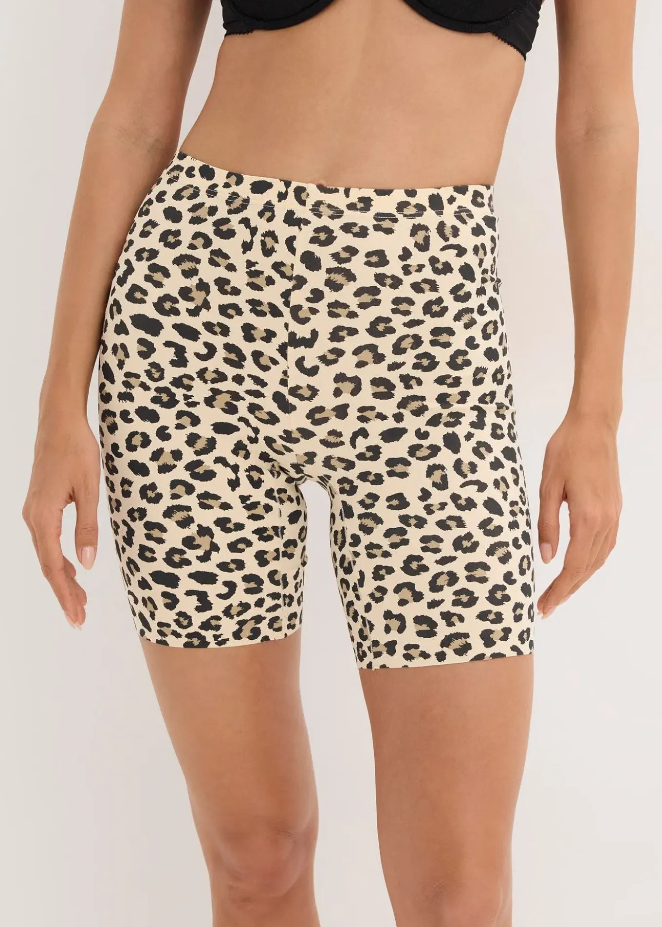 Cycliste anti-frottement en matière rafraîchissante