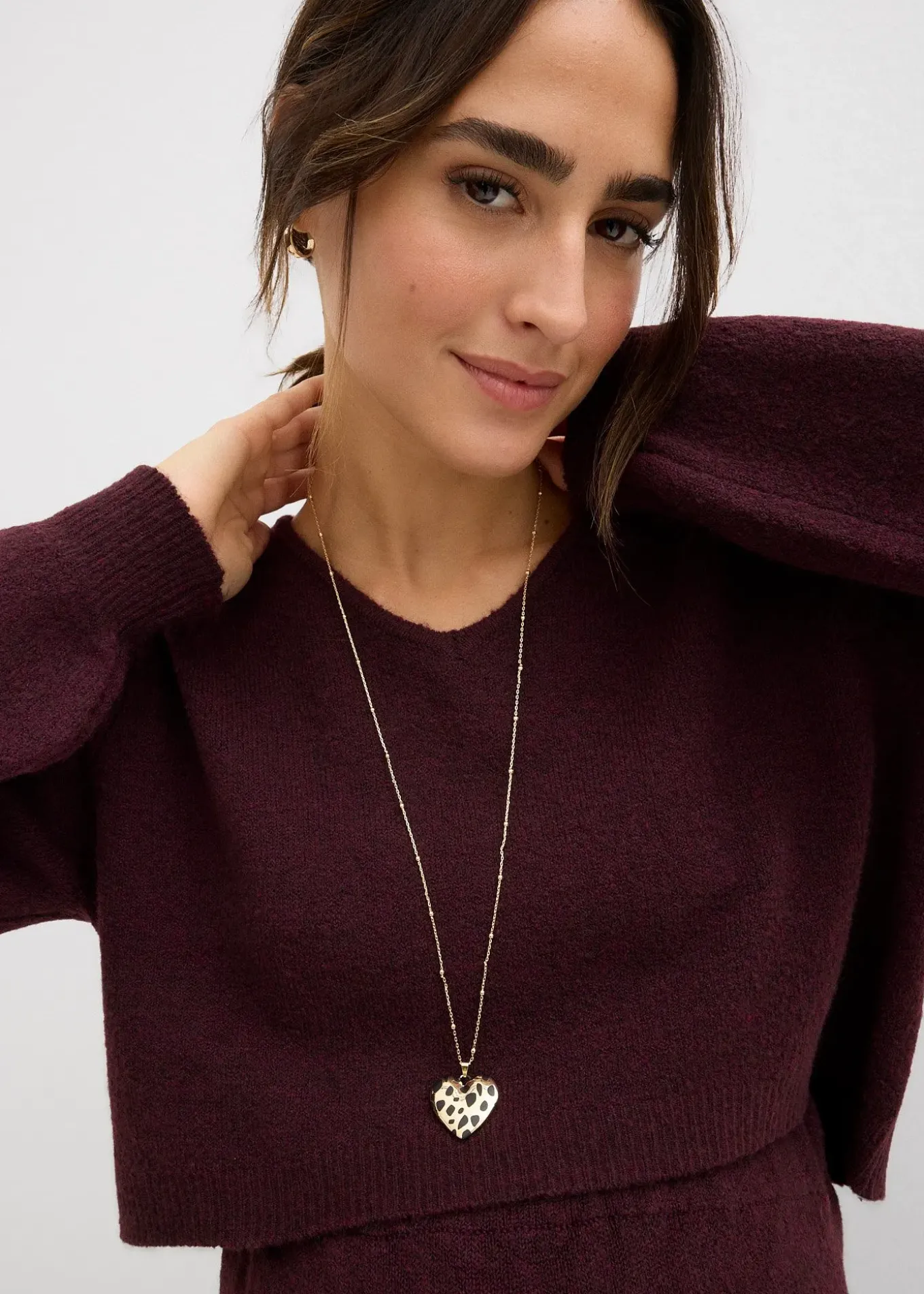 Ensemble 2 pièces en maille de grossesse avec un pull et une jupe