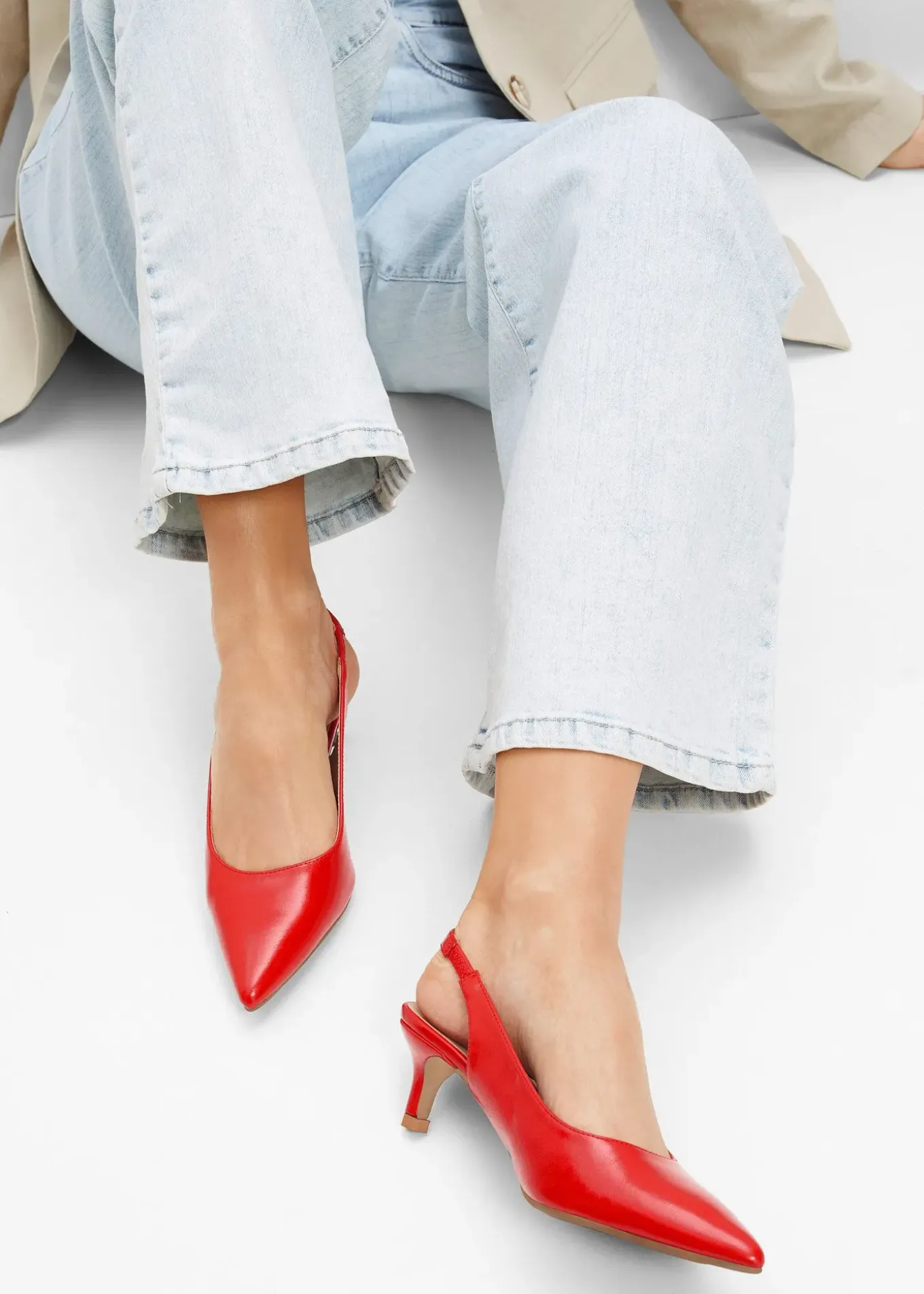 Escarpins slingback à petit talon fin