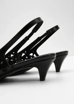 Escarpins slingback perforés