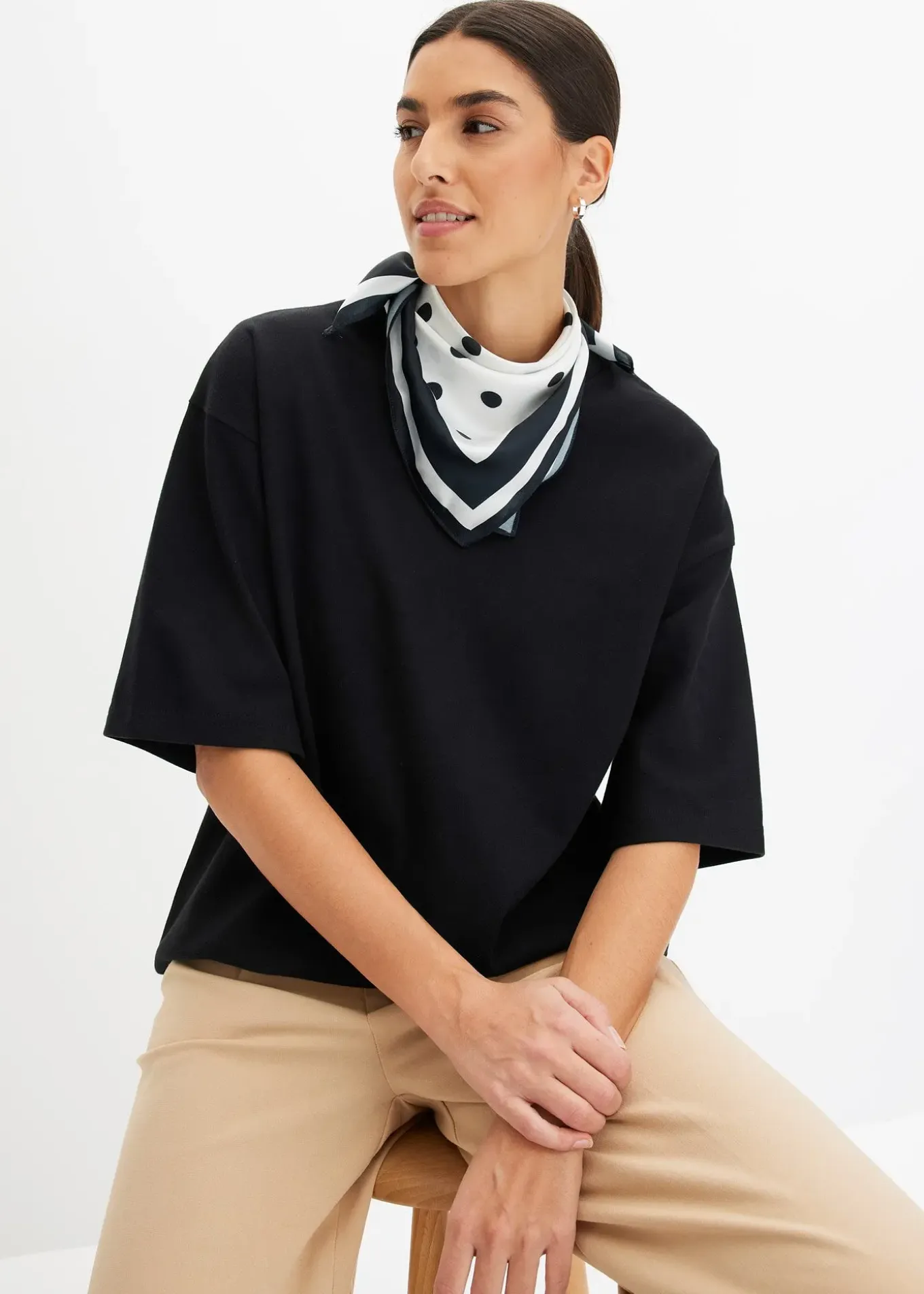 Foulard à pois en velours éponge