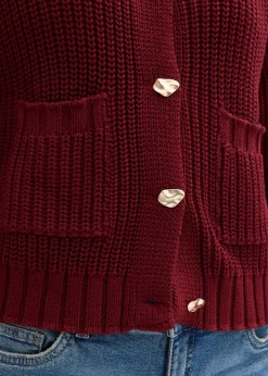 Gilet en grosse maille avec boutons martelés
