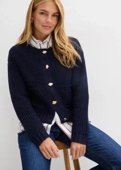 Gilet en grosse maille avec boutons martelés