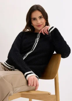 Gilet en maille poilue ajourée