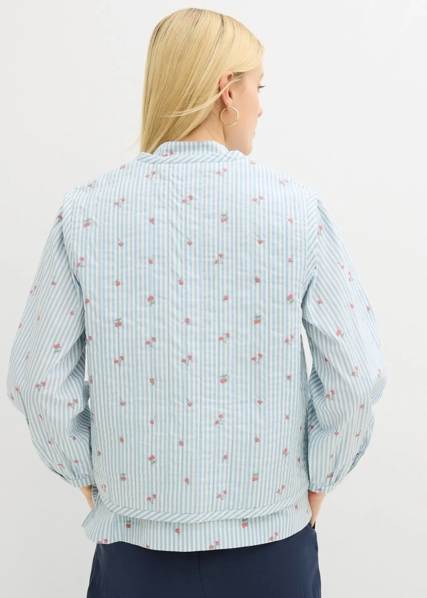 Gilet sans manches matelassé et brodé