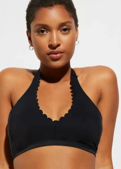 Haut de bikini dos nu