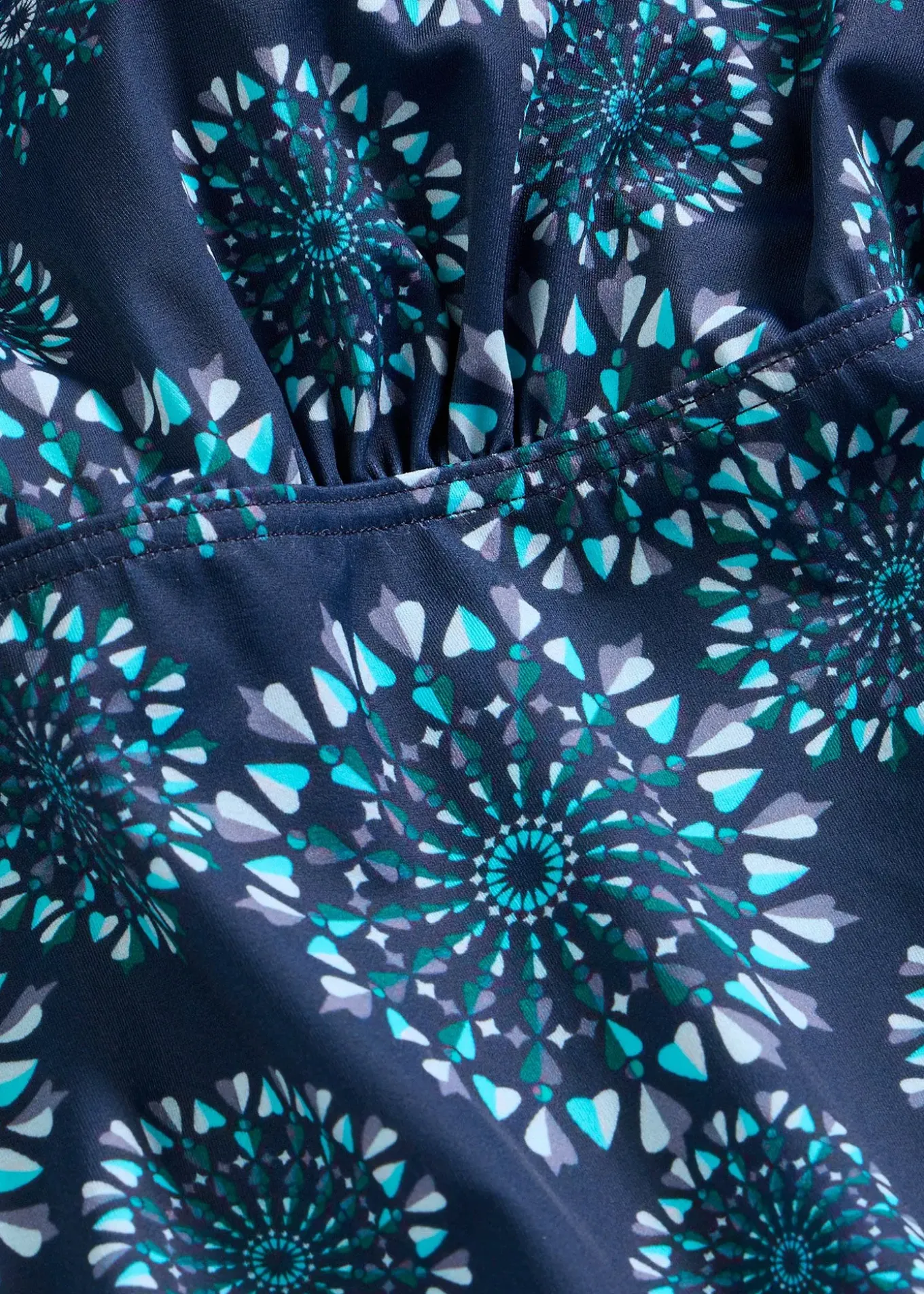 Haut de tankini avec dos à échancrure haute