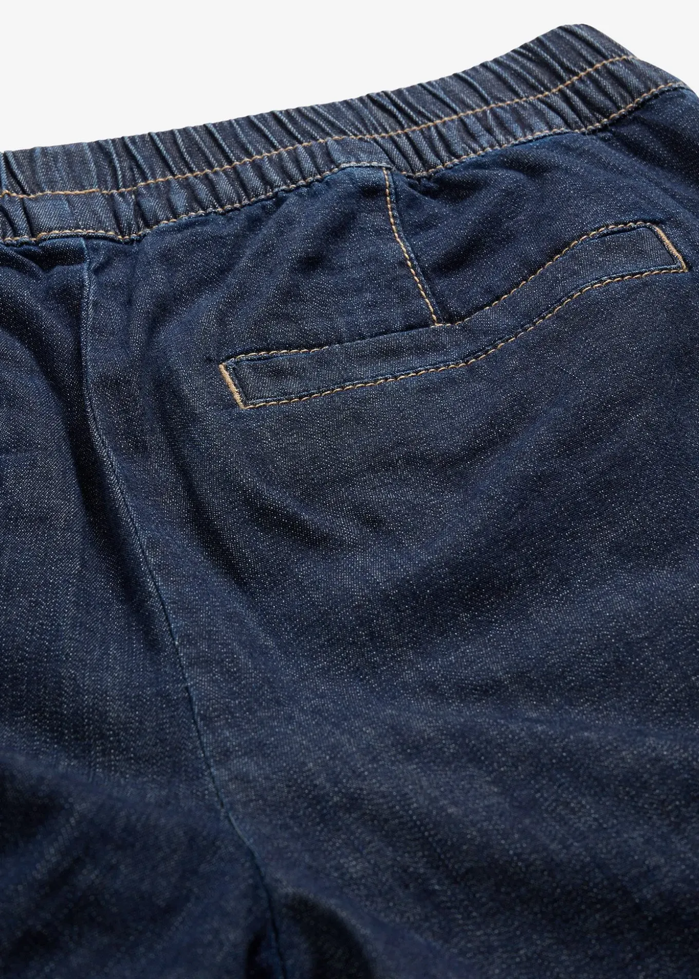 Jean barrel taille mi-haute élastiquée