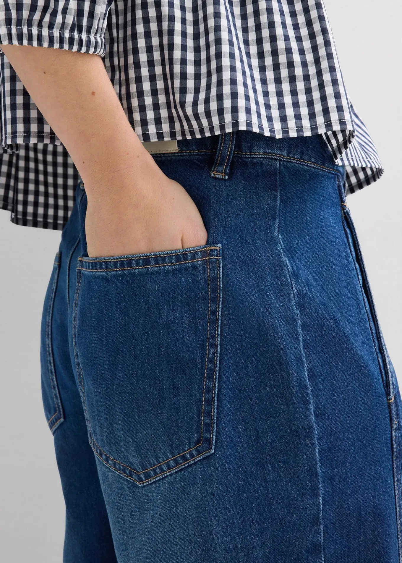 Jean barrel, taille mi-haute