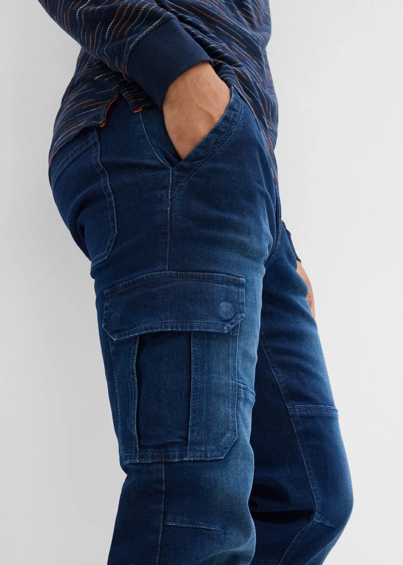 Jean cargo avec doublure thermique en flanelle et taille élastiquée, droit