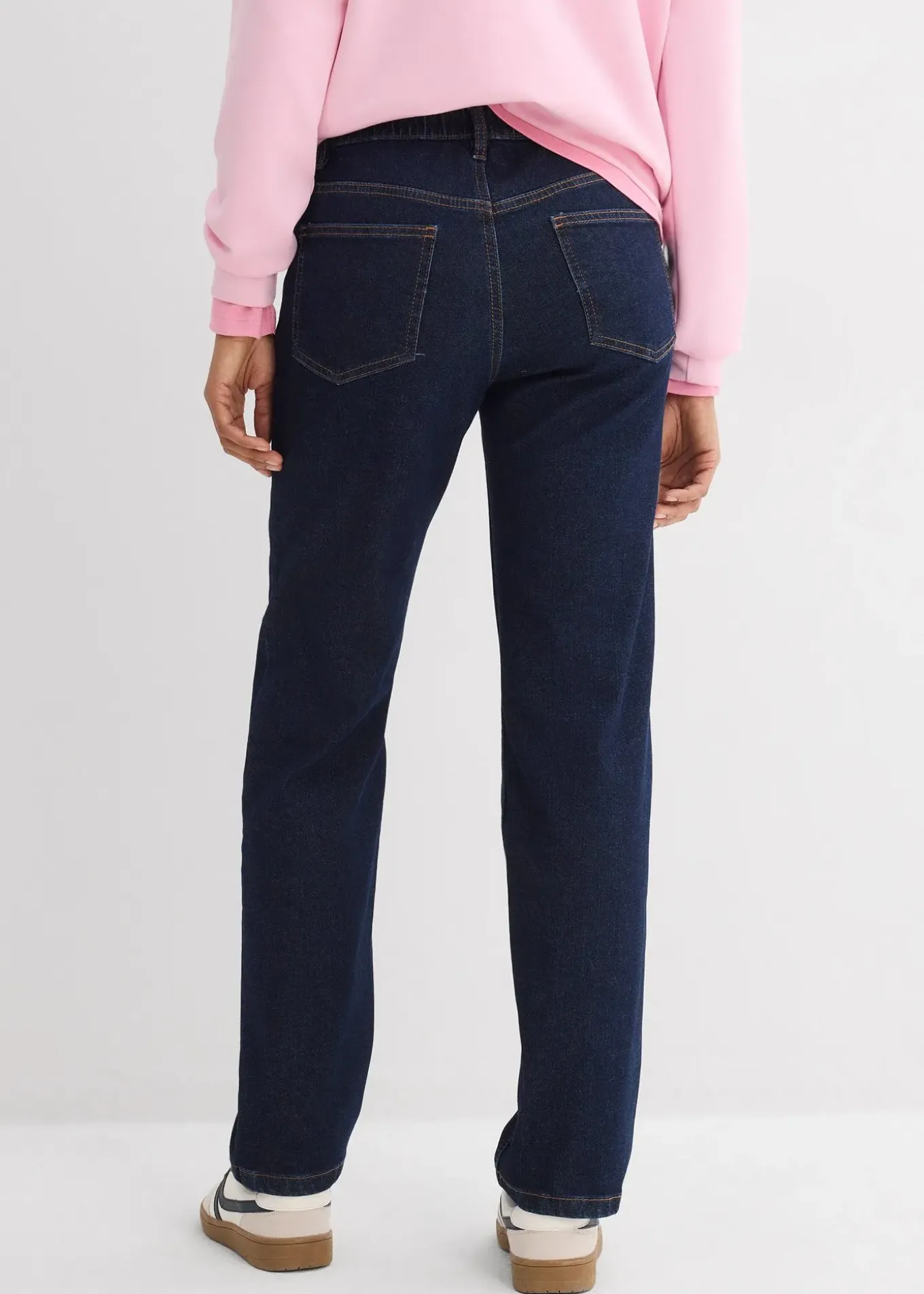 Jean droit et loose, taille mi-haute