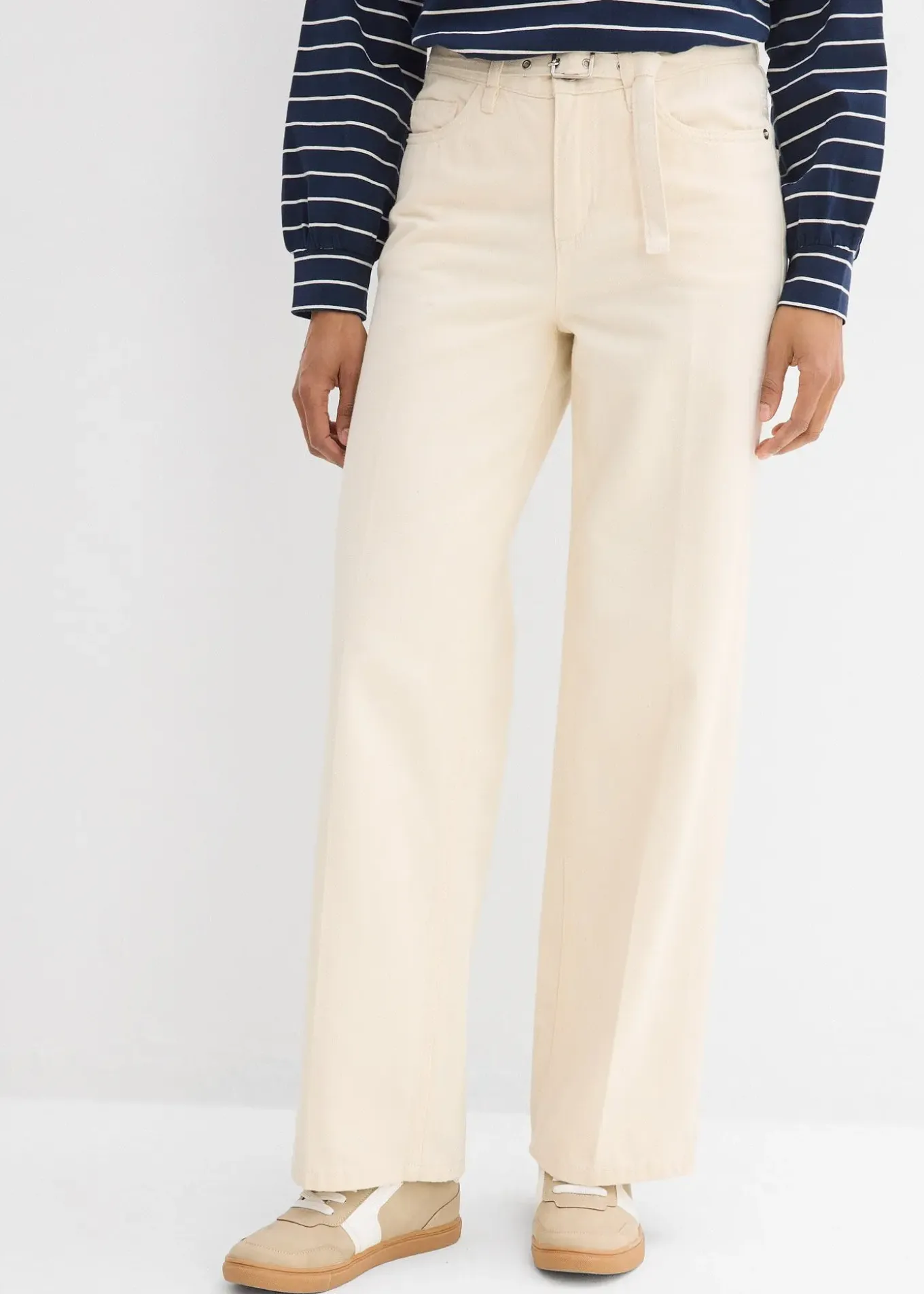 Jean droit et loose, taille mi-haute, coton