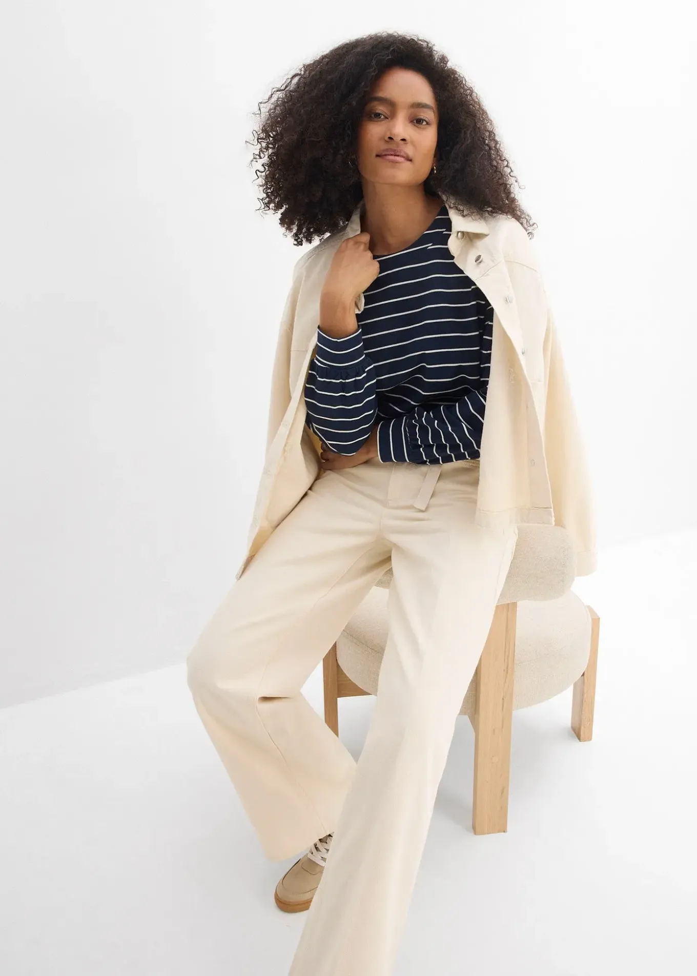 Jean droit et loose, taille mi-haute, coton