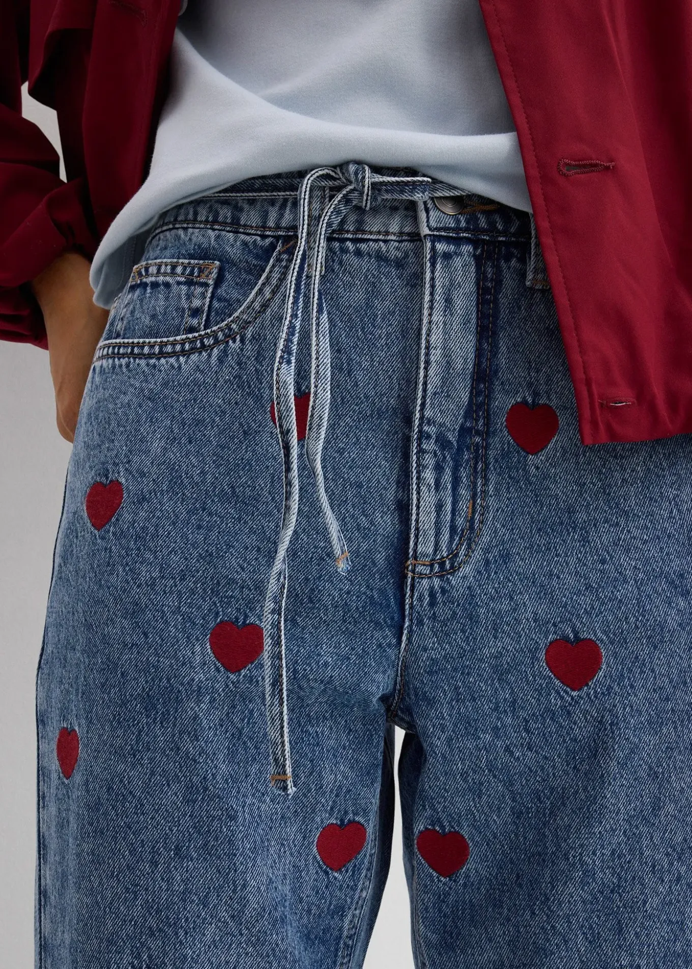 Jean droit et loose, taille haute, coton