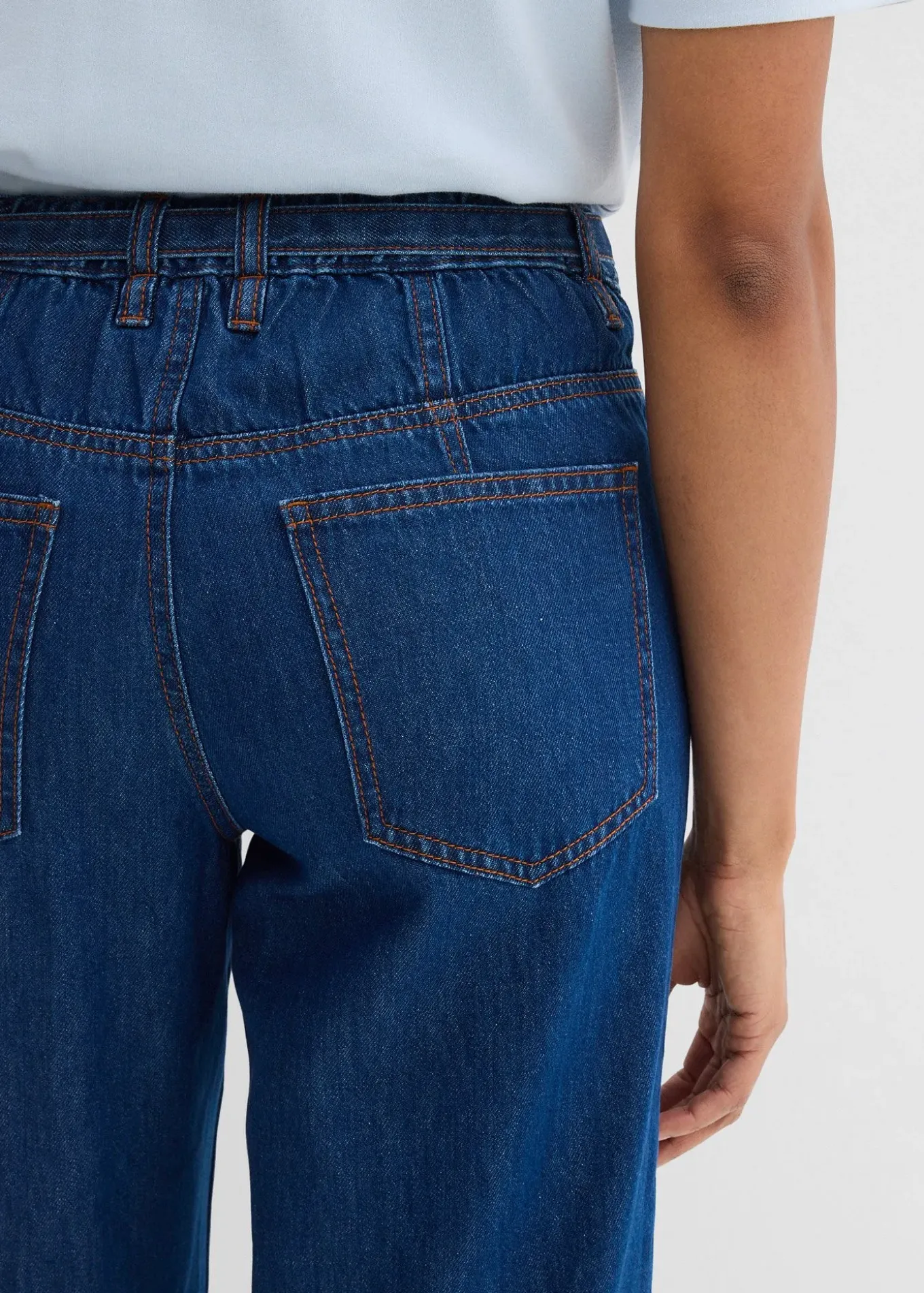 Jean droit et loose, taille mi-haute, coton